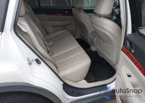 2011 Subaru Outback 2.5I Limited z USA, uszkodzony, nr VIN 4S4BRBKC5B3445283